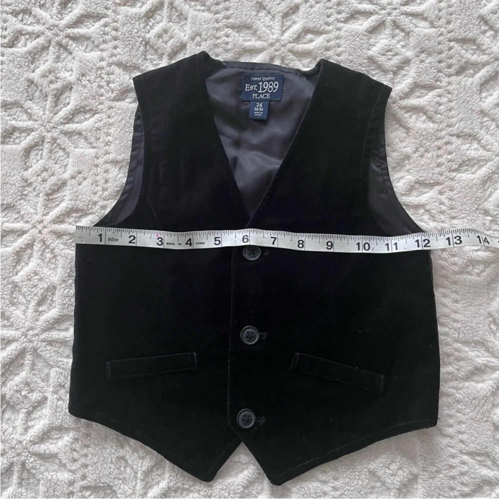 Children’s Place Black Vest with Bow Tie size 24 Months - Picture 3 of 4